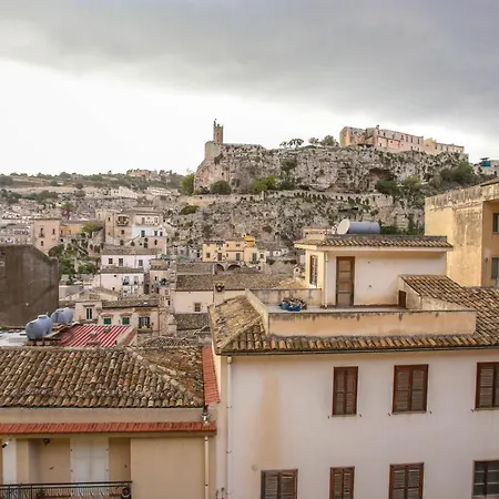 La Finestra Sul Castello - Panoramic Flats Apartment
